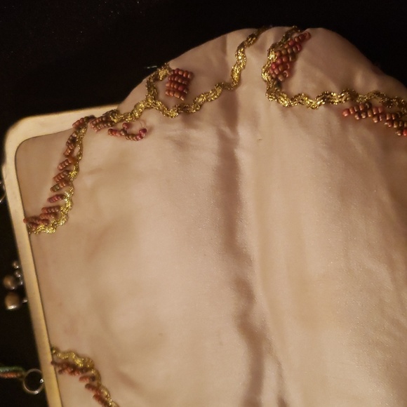 Vintage Art Deco Beaded Evening Bag with Beaded Fringe - Picture 6 of 10